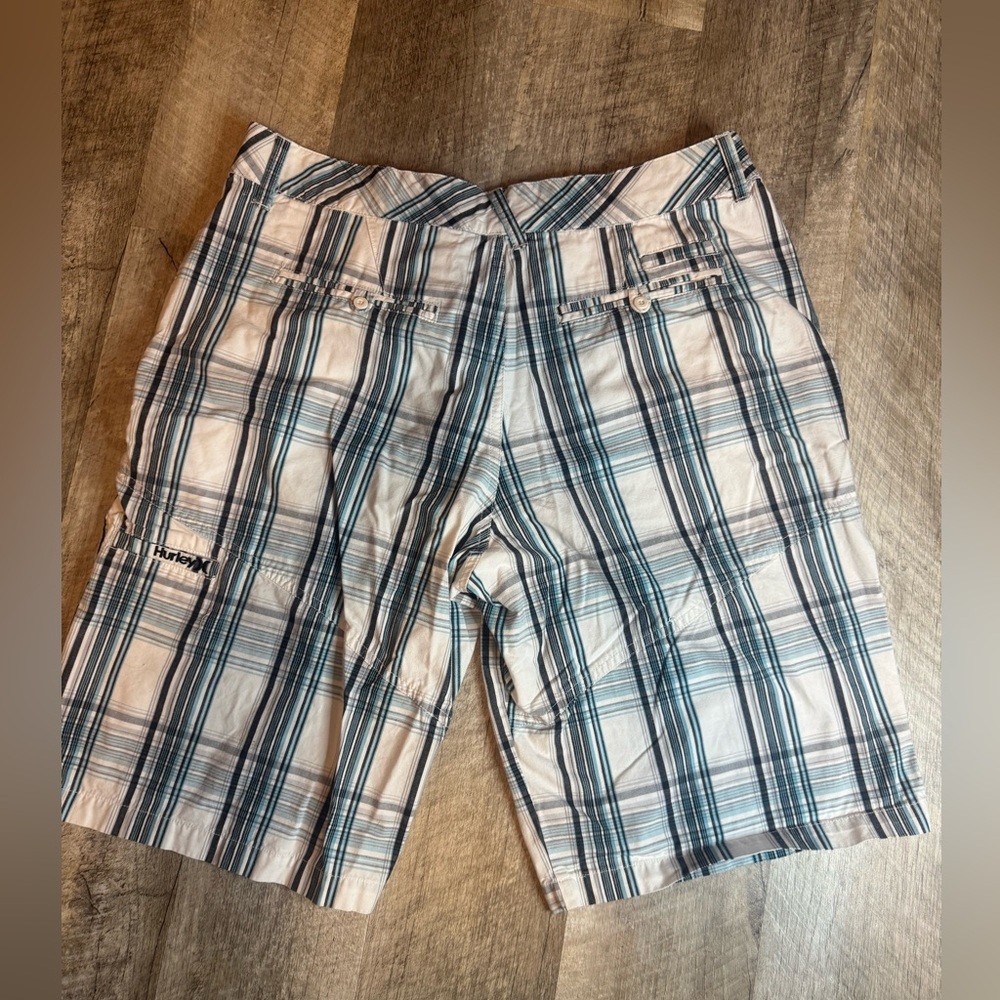 Hurley men’s 34 white/blue plaid shorts with pockets - Picture 6 of 11